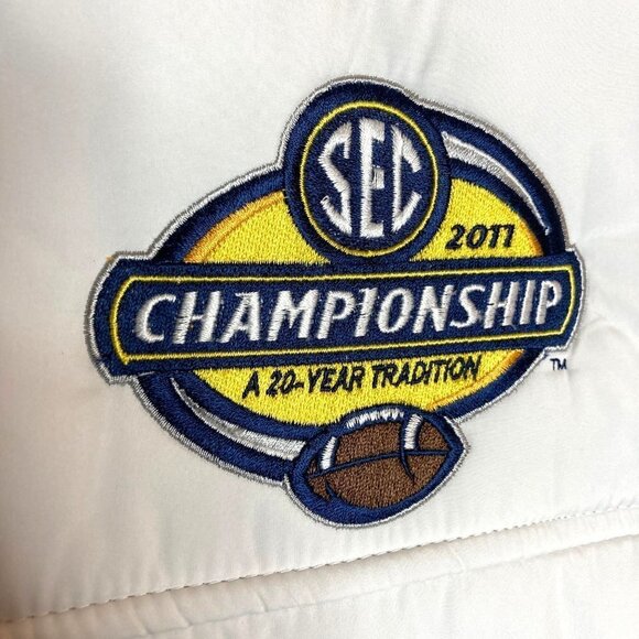 Dr Pepper Embroidered White Puffer Vest SEC Football Graphic NWT New Womens 2XL - Picture 4 of 7